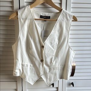 Forever 21 White Sleeveless Vest Top